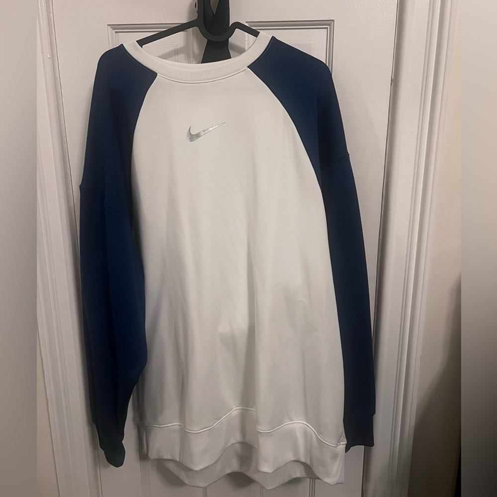 Nike DRI-FIT Crewneck
